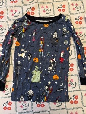 Little sleepies 2T nightmare before Christmas top